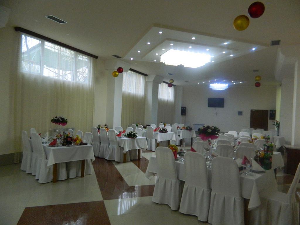 אלוורדי Gayane Hotel מראה חיצוני תמונה