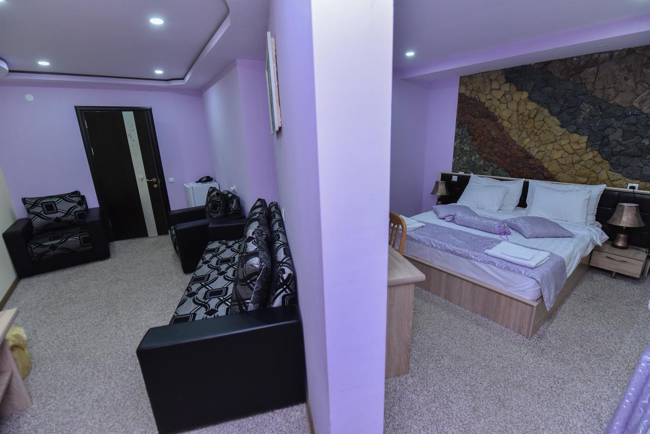 אלוורדי Gayane Hotel מראה חיצוני תמונה