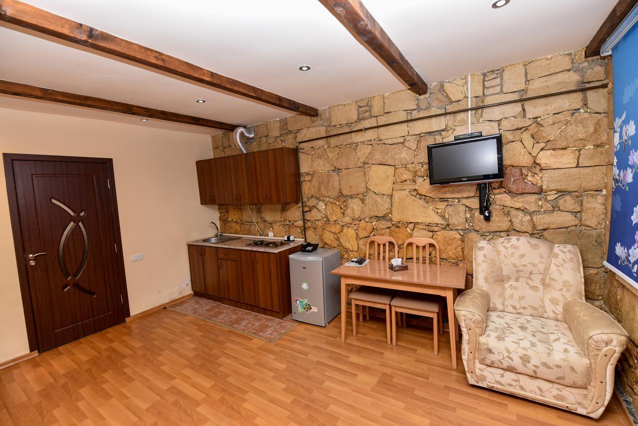אלוורדי Gayane Hotel מראה חיצוני תמונה