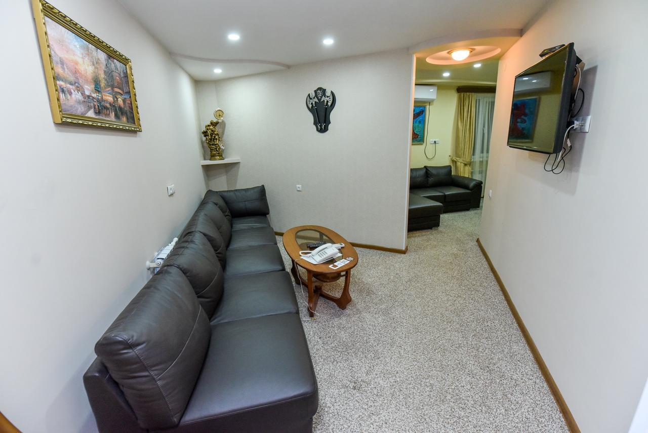 אלוורדי Gayane Hotel מראה חיצוני תמונה