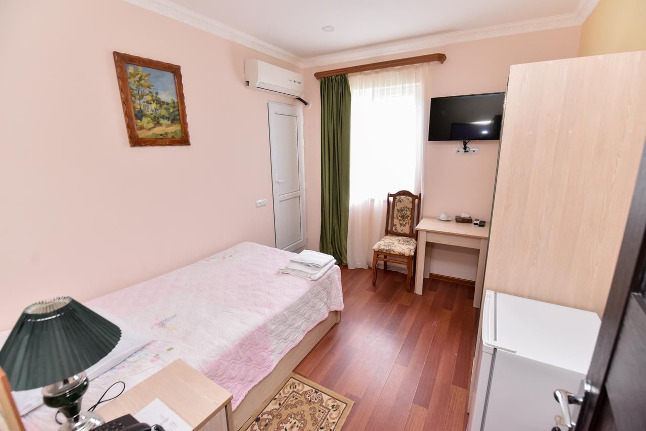 אלוורדי Gayane Hotel מראה חיצוני תמונה
