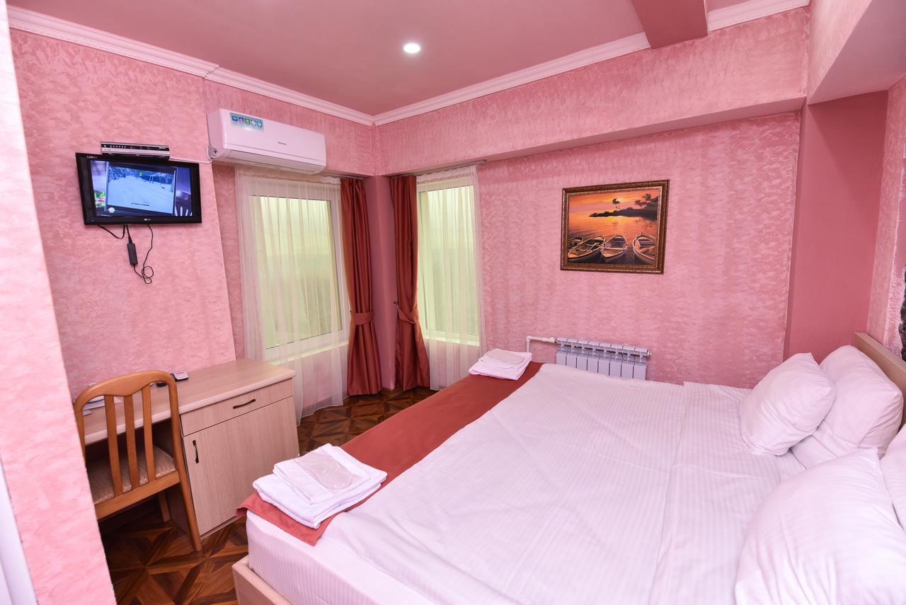 אלוורדי Gayane Hotel מראה חיצוני תמונה